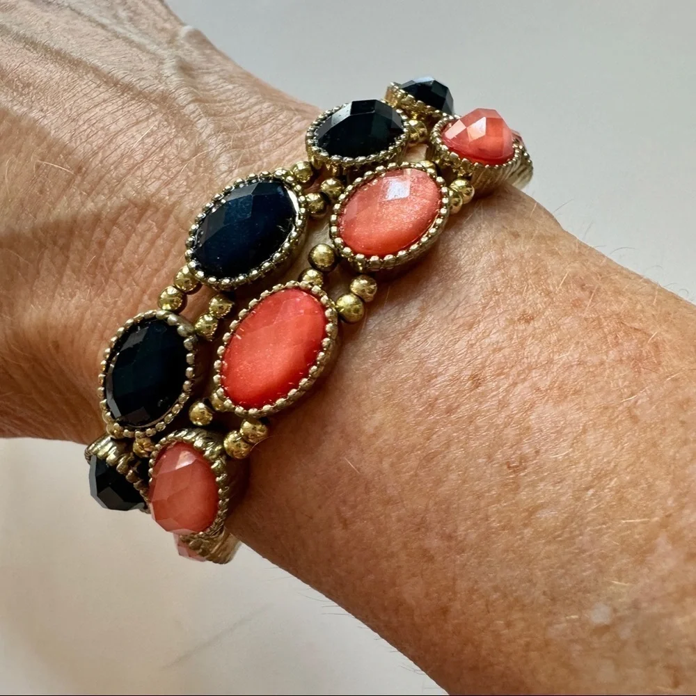 Charming Charlie - Elasticated Bracelets in Navy Blue and Coral